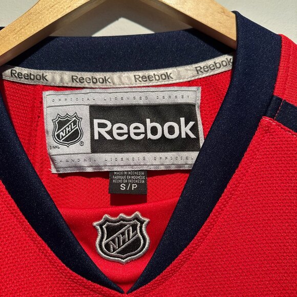 Reebok NHL Men's Small Washington Capitals Hockey Players Jersey - Picture 3 of 6